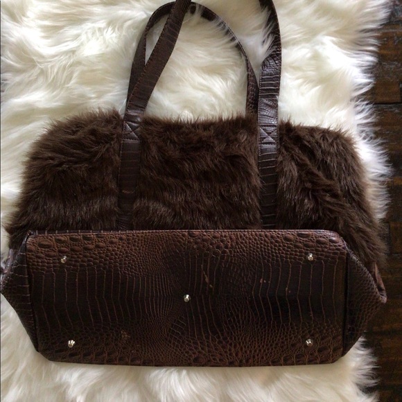 Imoshion Bag with Dark Brown Faux Fur - Picture 4 of 9